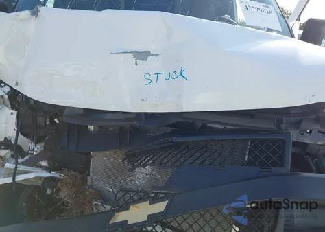 2025 Chevrolet Express G2500 Rwd 2500 Regular Wheelbase Wt from USA, damaged, VIN 1GCWGAFP1S1134612